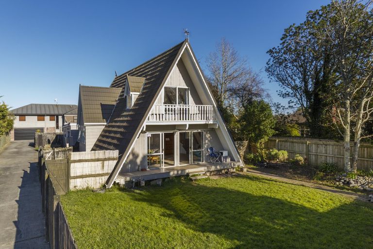 Photo of property in 46 Summerhill Drive, Fitzherbert, Palmerston North, 4410