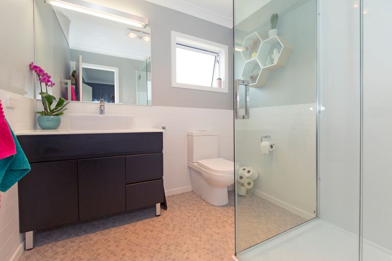 Photo of property in 6 Serene Place, Gulf Harbour, Whangaparaoa, 0930