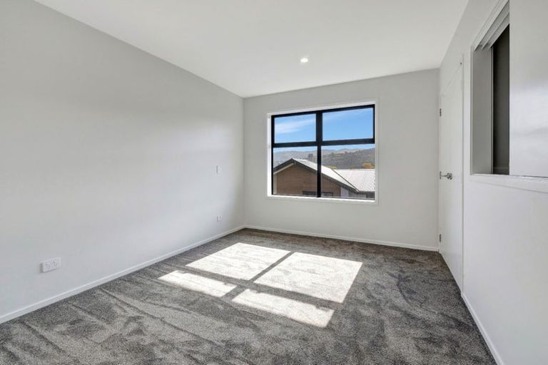 Photo of property in 8/10 Rainey Grove, Taita, Lower Hutt, 5011