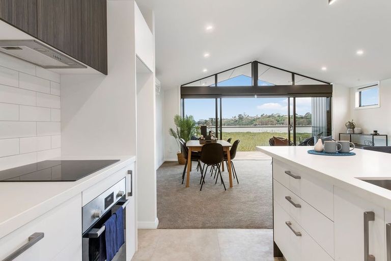 Photo of property in 9 Blenheim Place, Judea, 3110