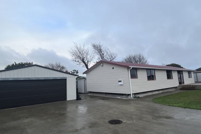 Photo of property in 120 Limbrick Street, Terrace End, Palmerston North, 4410