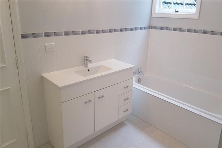 Photo of property in 242 Redoubt Road, Totara Park, Auckland, 2019