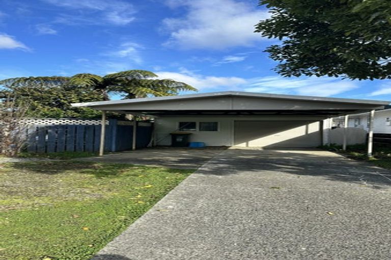 Photo of property in 1 Momona Street, Wainuiomata, Lower Hutt, 5014