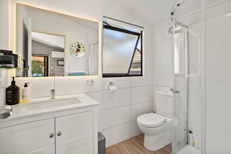 Photo of property in 83 Robinson Road, Whitianga, 3510