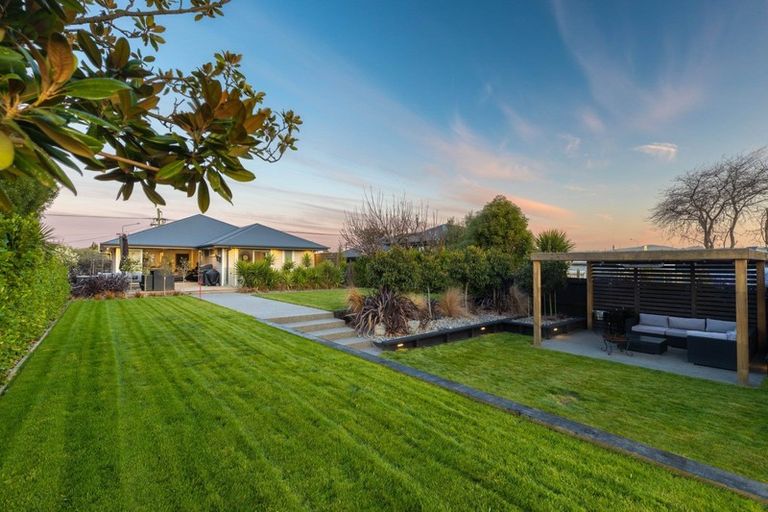 Photo of property in 223 Bower Avenue, North New Brighton, Christchurch, 8083