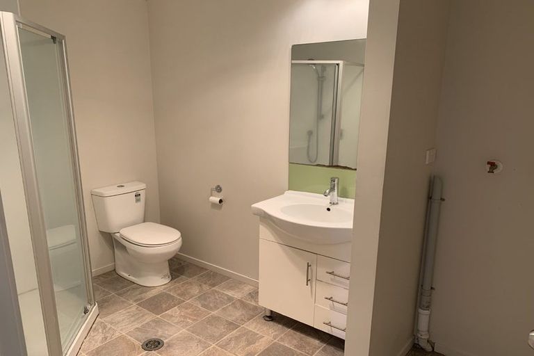 Photo of property in 1/240 Old Farm Road, Hillcrest, Hamilton, 3216