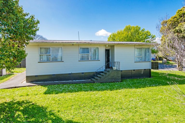 Photo of property in 14 Astor Place, Manurewa, Auckland, 2102
