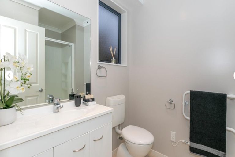 Photo of property in 1042a Heaphy Terrace, Fairfield, Hamilton, 3214