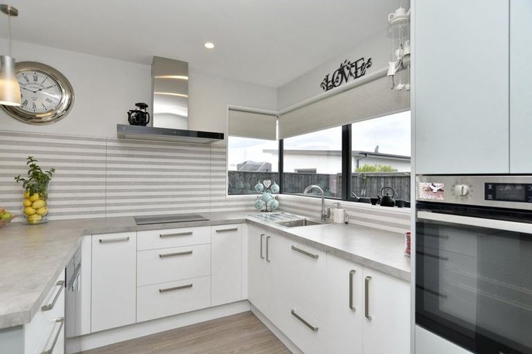 Photo of property in 5 Burke Lane, Amberley, 7410