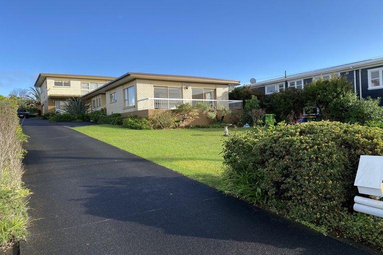 Photo of property in 1/70 Gulf View Road, Murrays Bay, Auckland, 0630