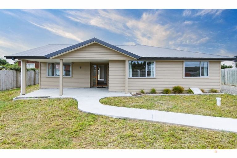 Photo of property in 15 Rhodes Street, Pareora, 7912
