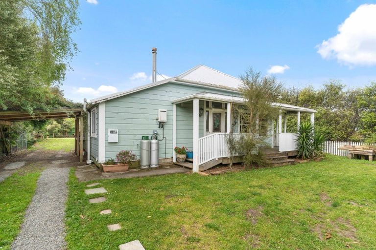 Photo of property in 63 Brandon Street, Featherston, 5710