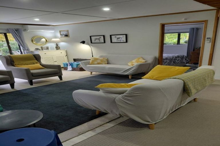 Photo of property in 135 Mapara Road, Acacia Bay, Taupo, 3385