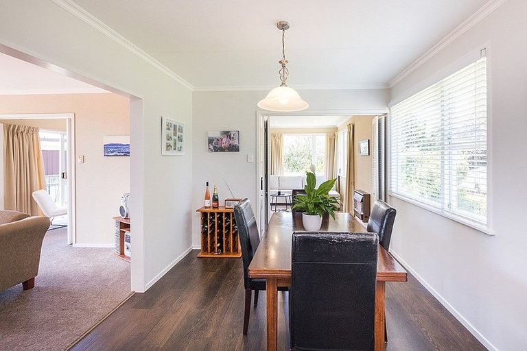 Photo of property in 104 Long Melford Road, Awapuni, Palmerston North, 4412