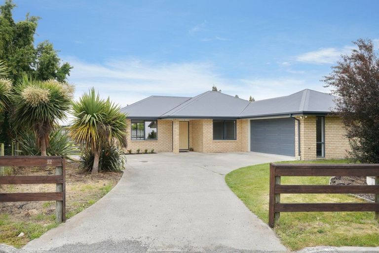 Photo of property in 32 Wellington Street, Ashley, Rangiora, 7477