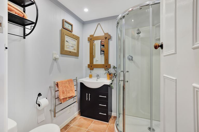 Photo of property in 97 Thornton Road, Cambridge, 3434