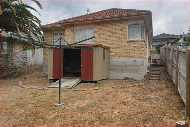 Photo of property in 12 Wheaton Place, Glen Eden, Auckland, 0602