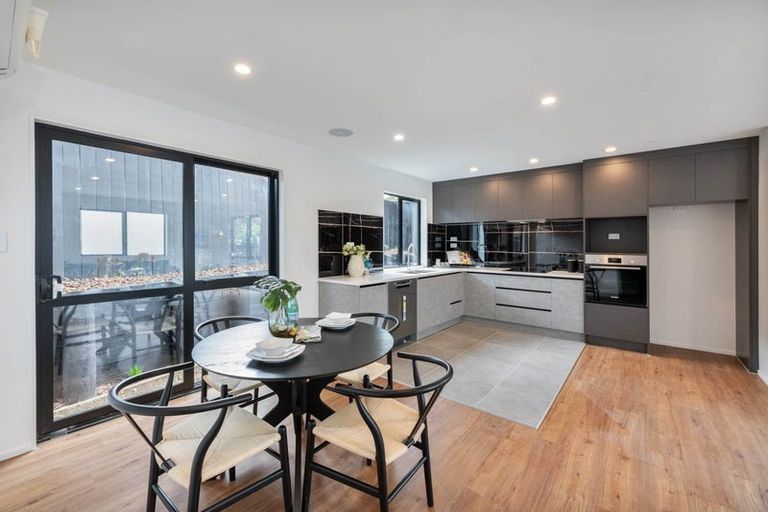 Photo of property in 43f Bodi Place, Te Atatu South, Auckland, 0610