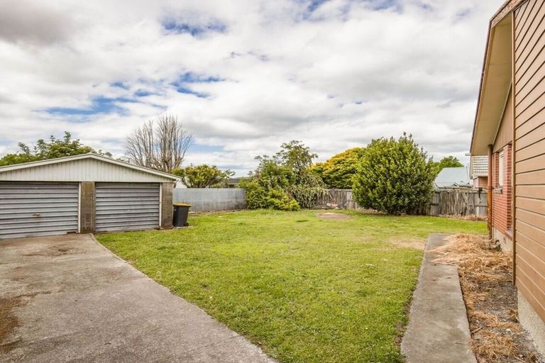 Photo of property in 216 Yaldhurst Road, Avonhead, Christchurch, 8042