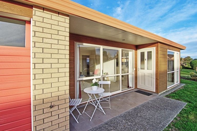 Photo of property in Holdsworth Villas, 62/2 William Donald Drive, Solway, Masterton, 5810