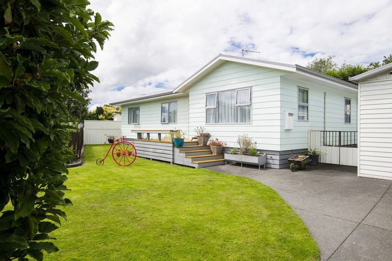 Photo of property in 8a Loisel Street, Riverdale, Gisborne, 4010