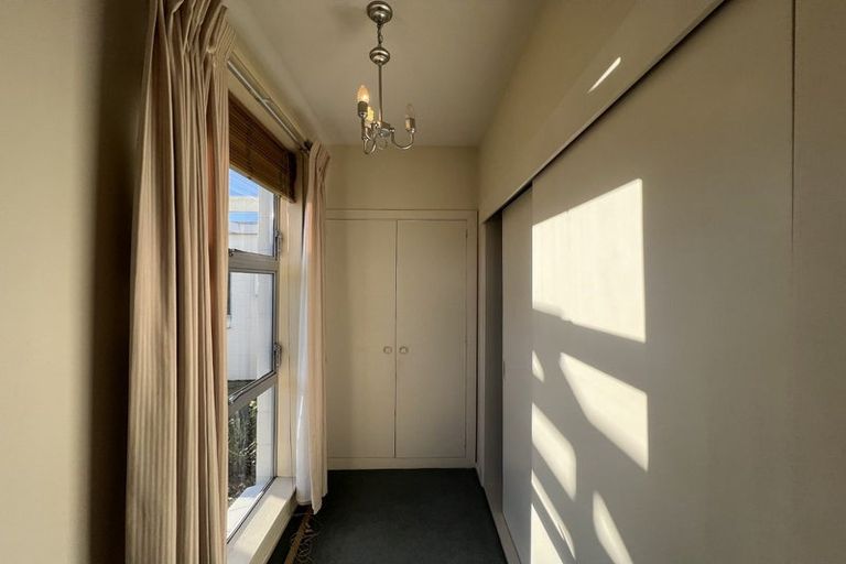 Photo of property in 11 Camberwell Place, Avonhead, Christchurch, 8042
