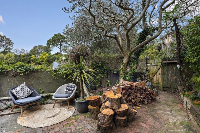 Photo of property in 23 Ascot Street, Thorndon, Wellington, 6011