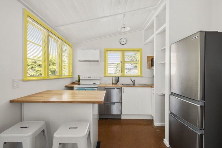 Photo of property in 202 Aro Street, Aro Valley, Wellington, 6021