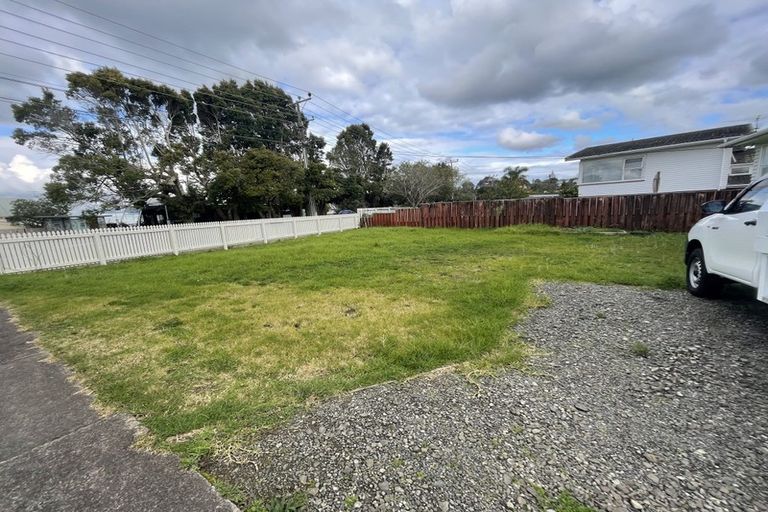 Photo of property in 496 Don Buck Road, Massey, Auckland, 0614