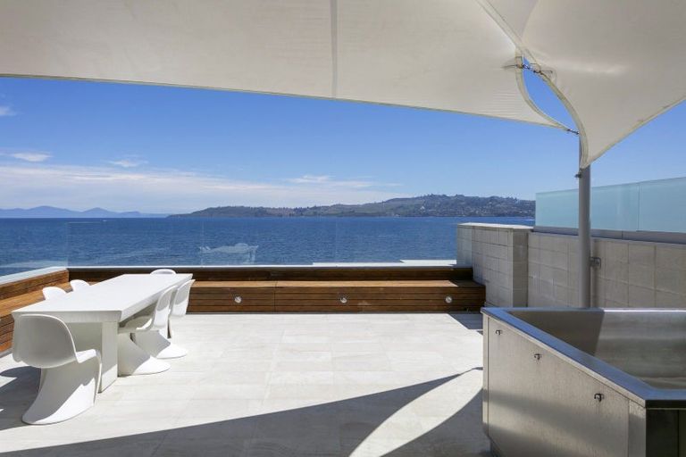 Photo of property in 20/225 Lake Terrace, Waipahihi, Taupo, 3330