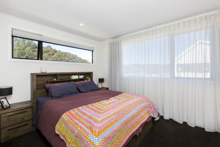 Photo of property in 1 Raeble Walkington Lane, Wallaceville, Upper Hutt, 5018