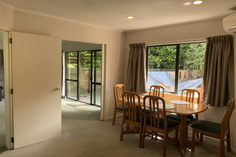 Photo of property in 3 Springdale Grove, Fitzherbert, Palmerston North, 4410