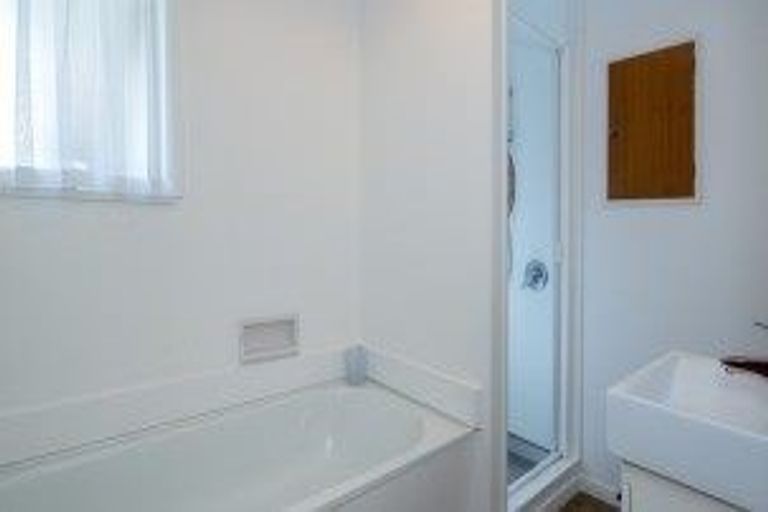 Photo of property in 71b Raumati Road, Raumati Beach, Paraparaumu, 5032