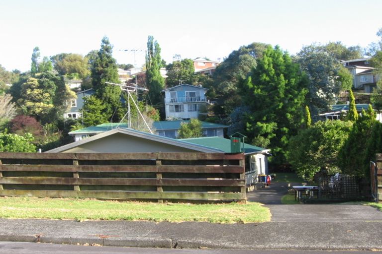 Photo of property in 35 Orion Place, Hillcrest, Auckland, 0627