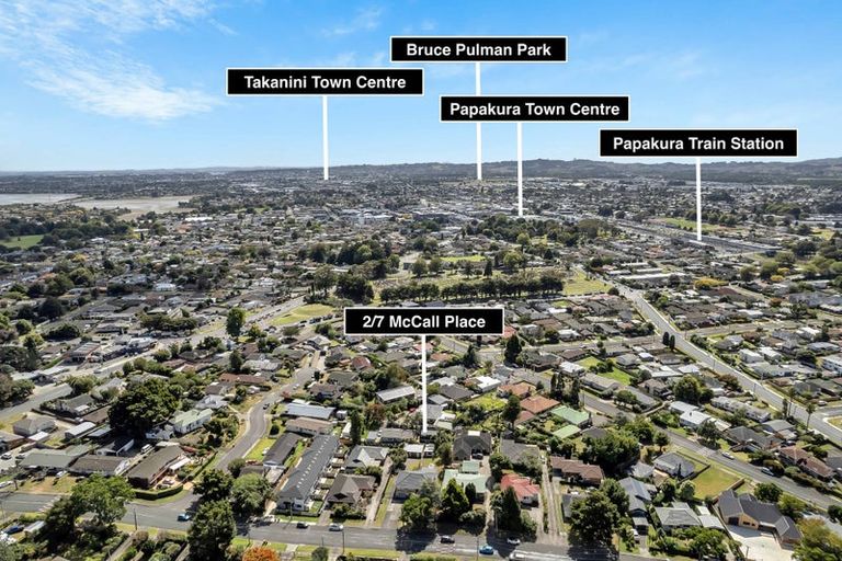 Photo of property in 2/7 Mccall Place, Opaheke, Papakura, 2113