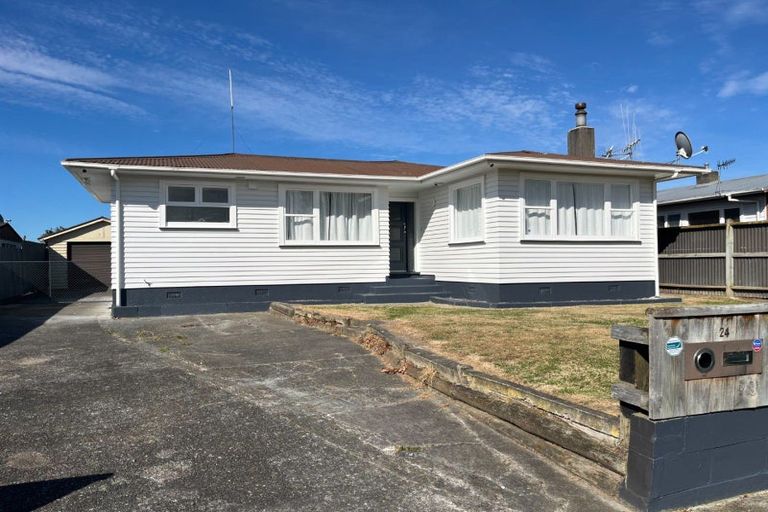 Photo of property in 24 Stephens Crescent, Highbury, Palmerston North, 4412