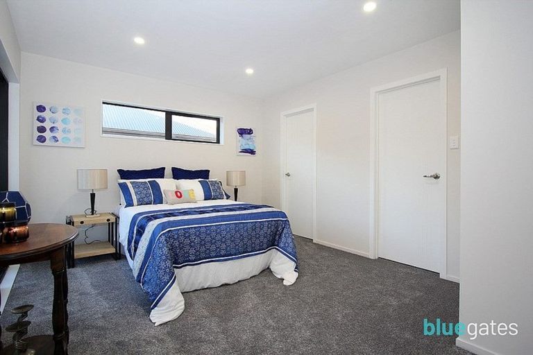 Photo of property in 1 Whekau Drive, Takanini, 2112