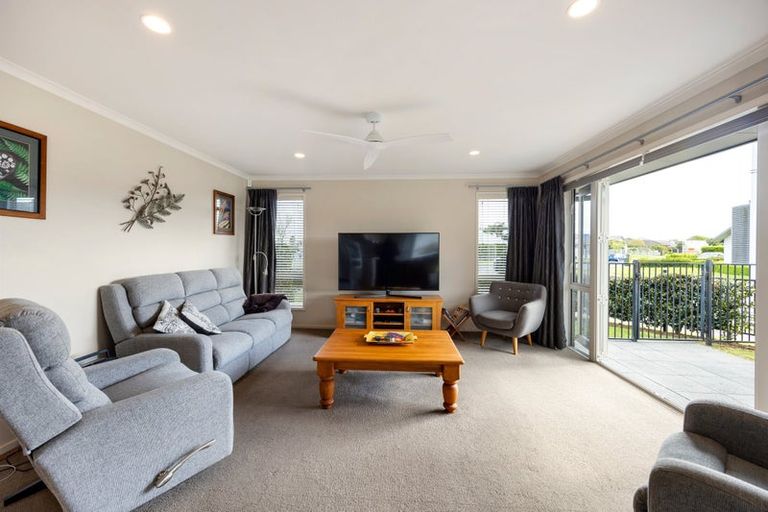 Photo of property in 18 Moonlight Drive, Rototuna North, Hamilton, 3210