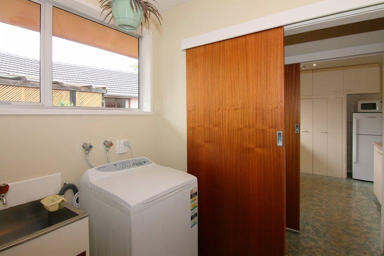 Photo of property in 28 Claridges Road, Casebrook, Christchurch, 8051