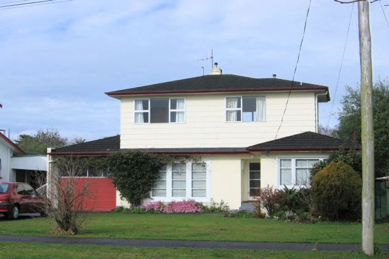 Photo of property in 10 Stirling Crescent, Hokowhitu, Palmerston North, 4410