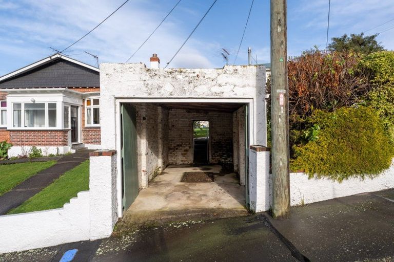 Photo of property in 119 Oakwood Avenue, Balaclava, Dunedin, 9011