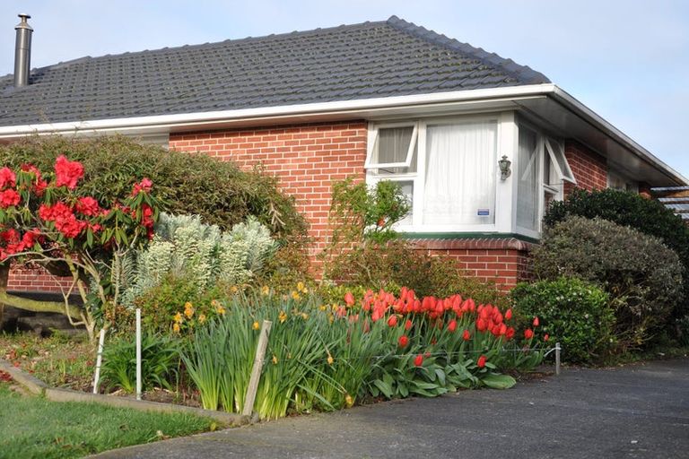 Photo of property in 1 Oakhurst Place, Russley, Christchurch, 8042
