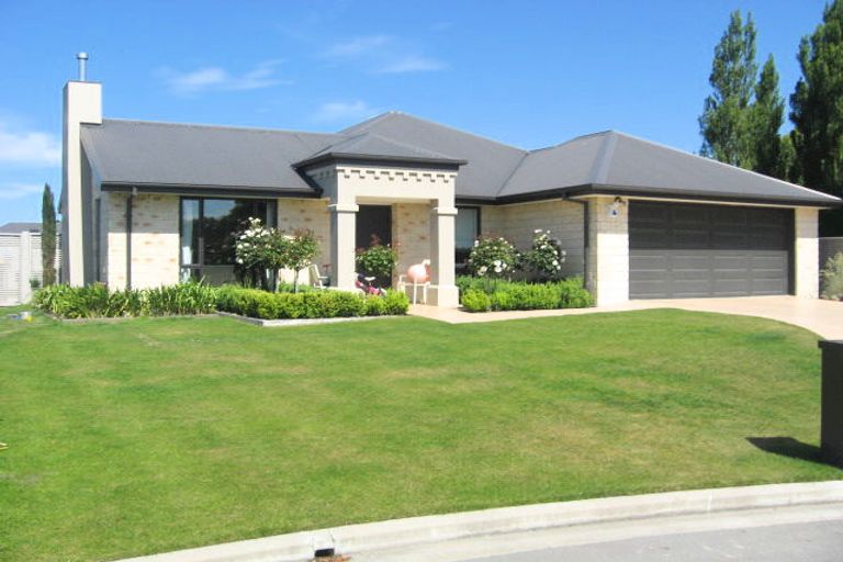 Photo of property in 9 Milkers Gate, Parklands, Christchurch, 8083