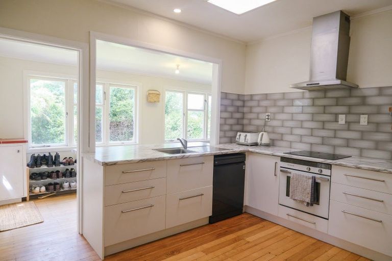 Photo of property in 329 Malfroy Road, Pomare, Rotorua, 3015