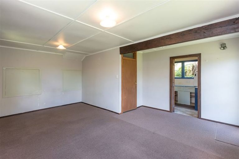Photo of property in 33 Trig Road, Whitford, Howick, 2571