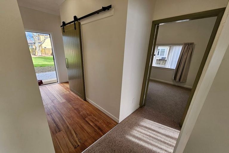 Photo of property in 30 Oxford Street, Fairfield, Hamilton, 3214