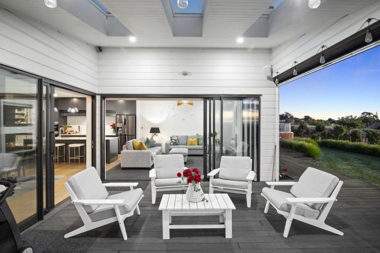 Photo of property in 19 Lawrence Carter Drive, Bombay, 2675