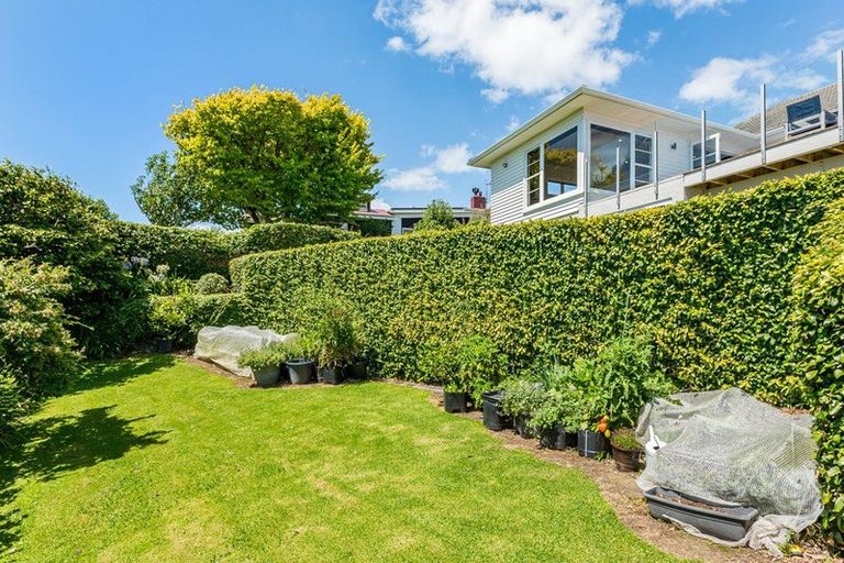Photo of property in 61 Seaview Road, Paremata, Porirua, 5024