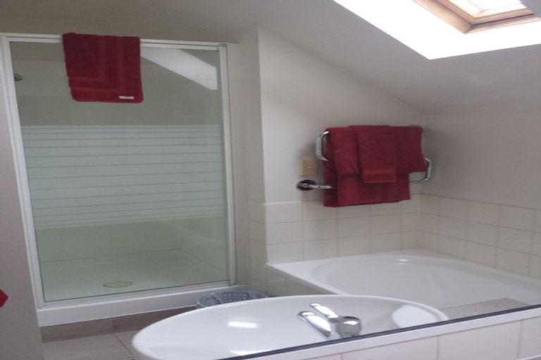 Photo of property in 32 Latimer Square, Christchurch Central, Christchurch, 8011