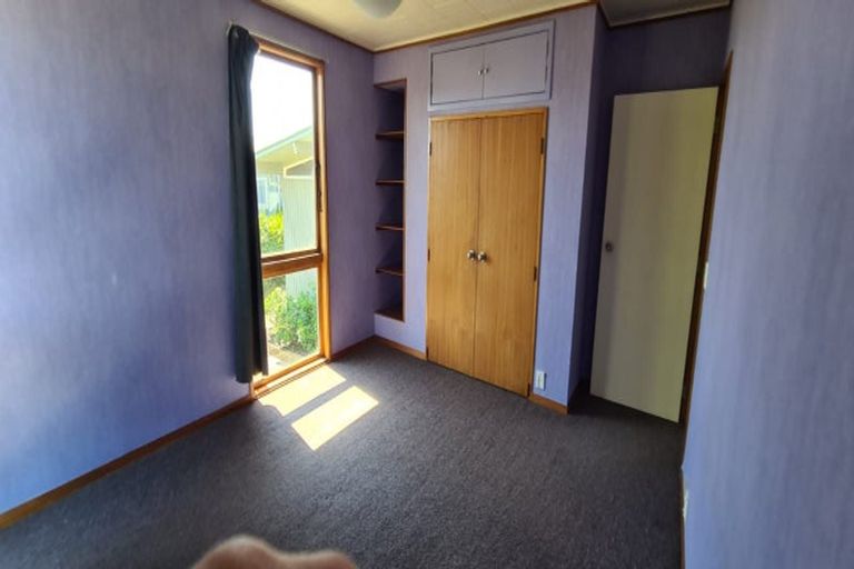 Photo of property in 4 Mahia Place, Kelvin Grove, Palmerston North, 4414